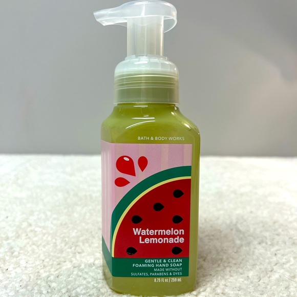 🥳HP🥳 Bath & Body Works Three Fragrances Foaming Hand Soap Trio - Picture 2 of 10